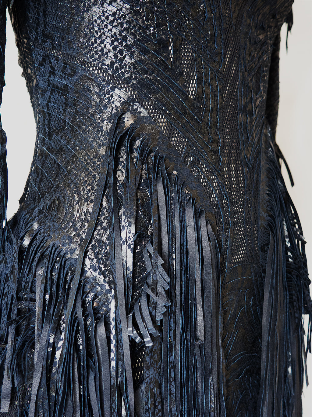 La Souxsie : Robe en cuir et résille
