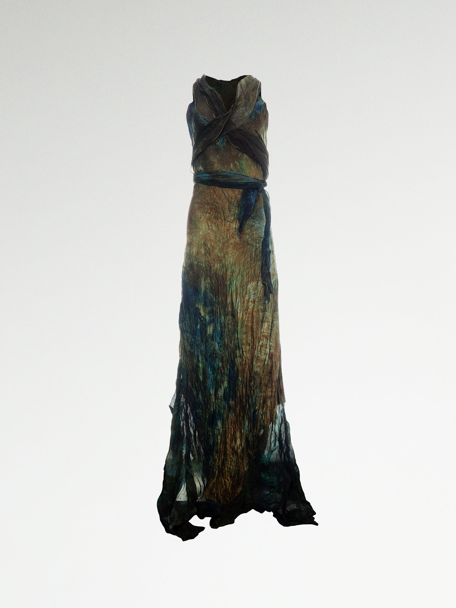 El vestido Measha: Vestido de satén de seda al bies