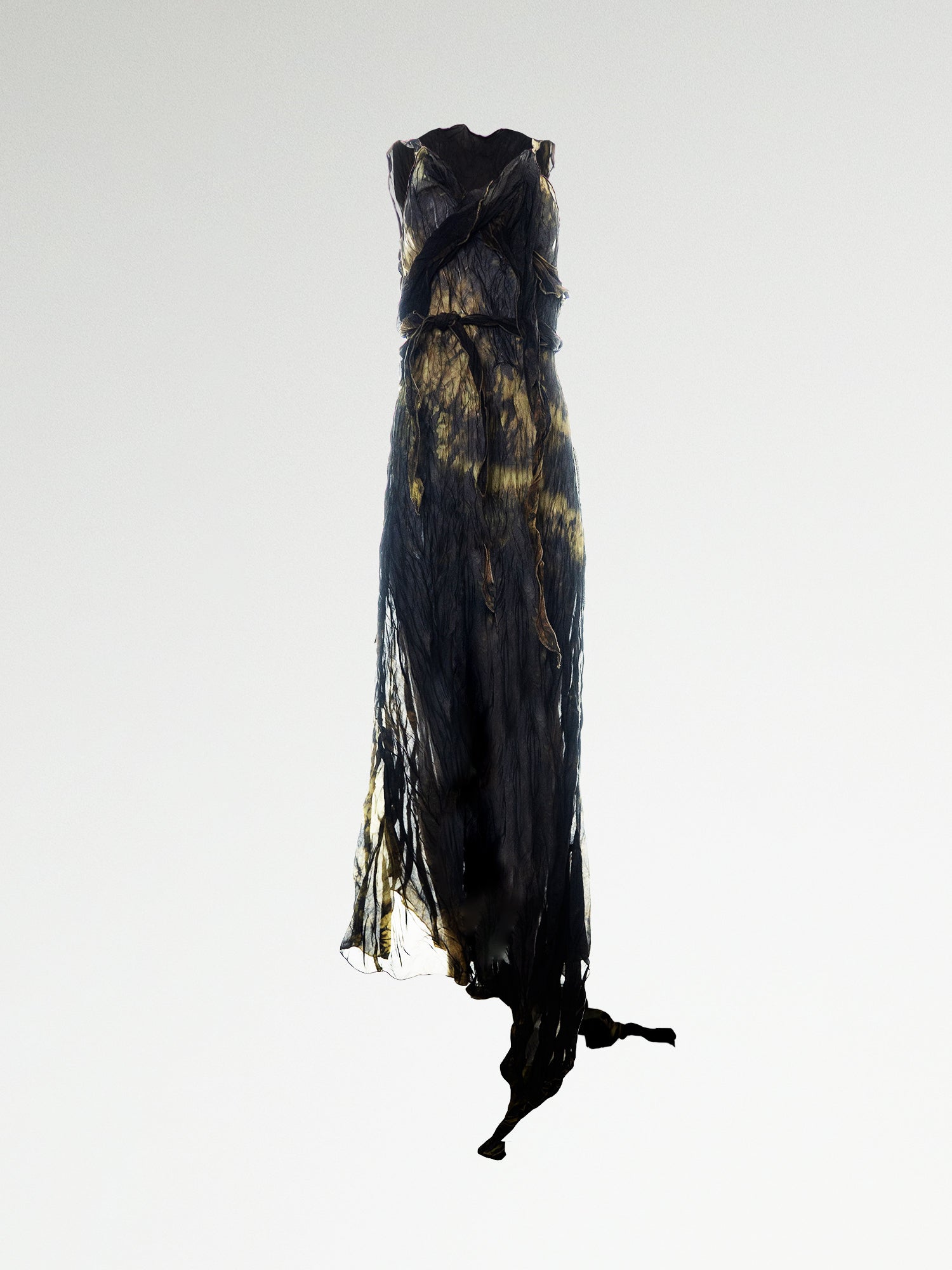 El vestido Measha: Vestido de satén de seda al bies