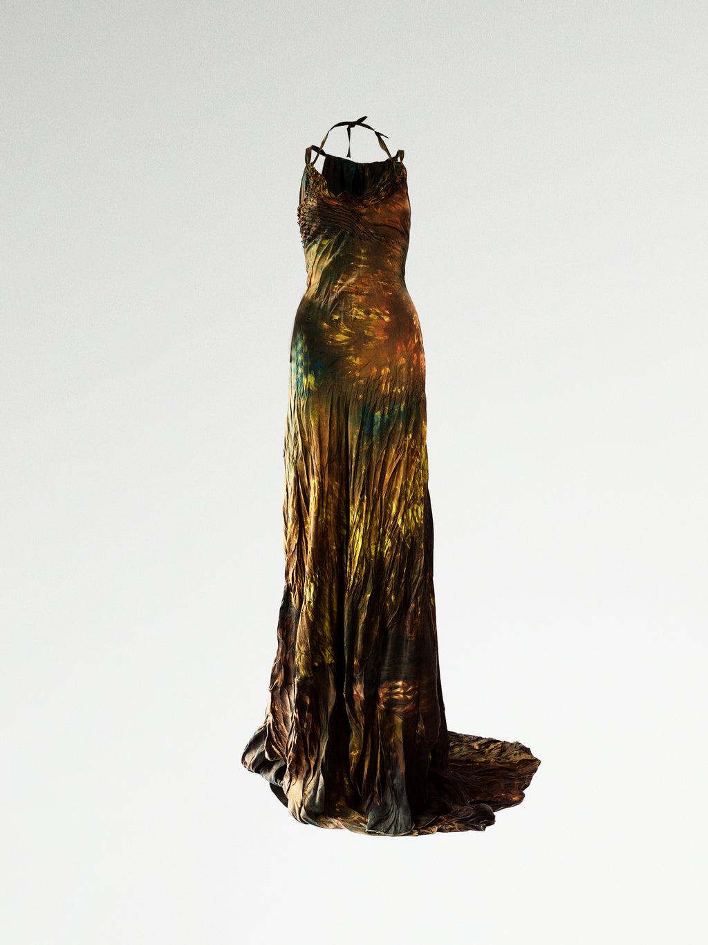El vestido Measha: Vestido de satén de seda al bies